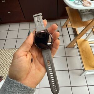 GARMIN FĒNIX® 7S – SAPPHIRE SOLAR EDITION - MINERAL BLUE